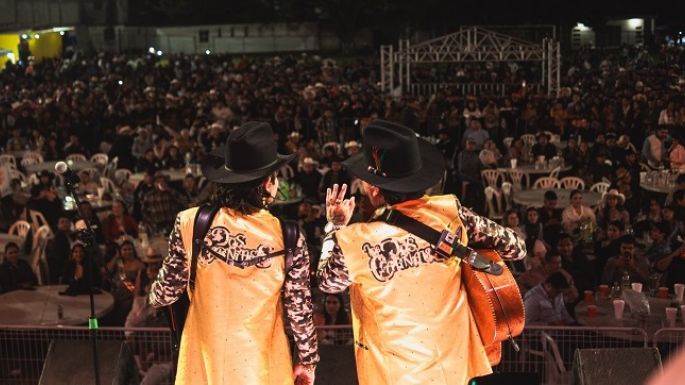 Los Dos Carnales siguen rompiendo récord con su gira “Marcando territorio”