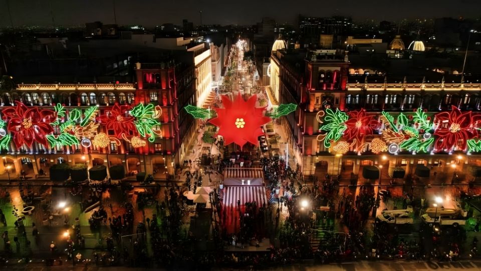 ¿Cuándo encenderán las luces navideñas en el Zócalo de la CDMX?