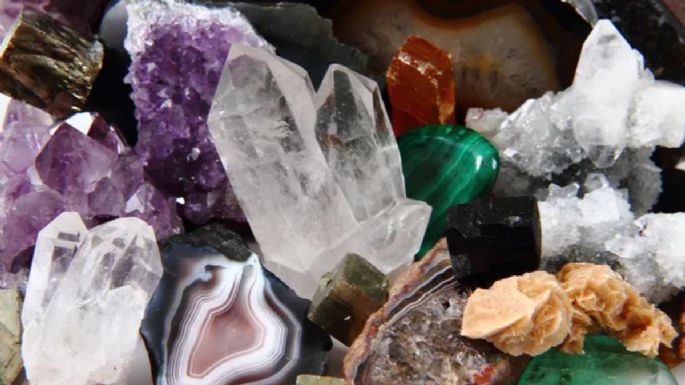 Cuál es la desconocida razón por la que debes limpiar tus piedras preciosas durante la Luna llena del domingo 21 de julio