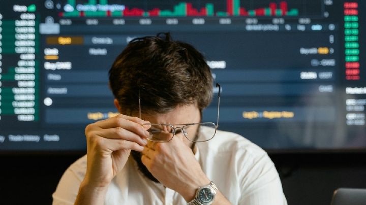 ¿Qué es el lunes negro y cómo afecta a las principales Bolsas del mundo? Así se cotiza el precio del dólar hoy en México