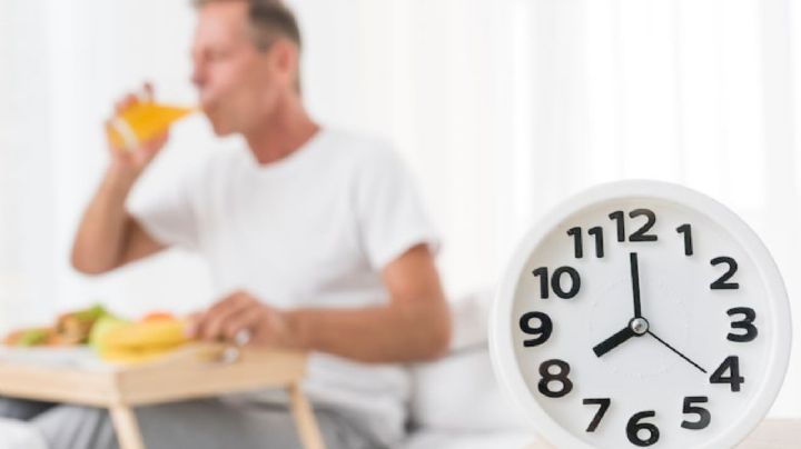 Esta es la razón detrás de que despiertes con hambre