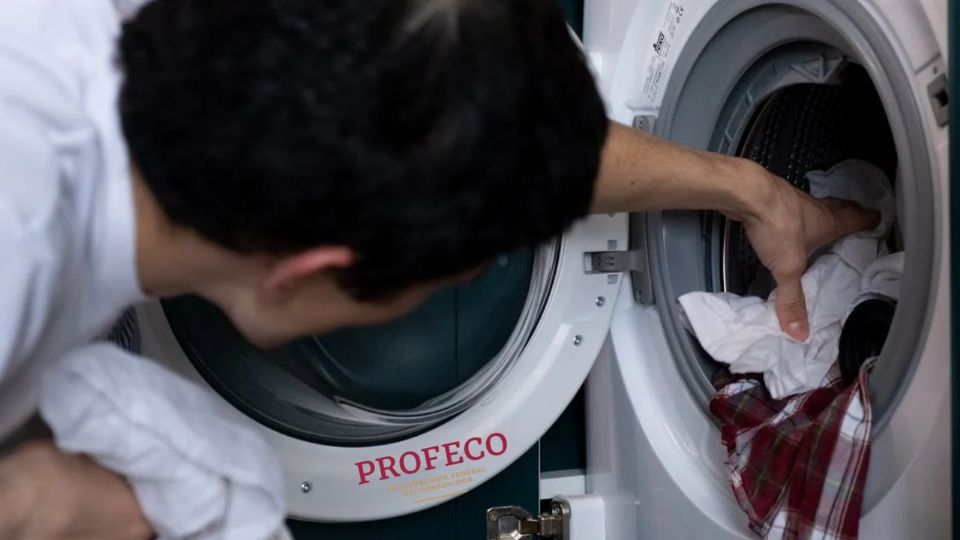 El estudio de Profeco posiciona a este detergente líquido de mejor calidad en México, destacando su capacidad para eliminar manchas difíciles