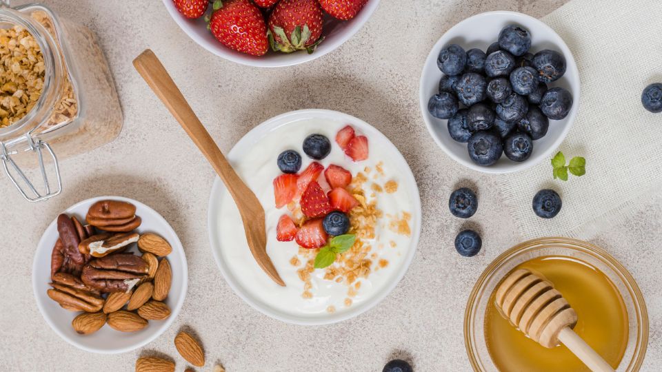 Conoce cuál es la marca de yogurt que fue reprobada por proporcionar información falsa.