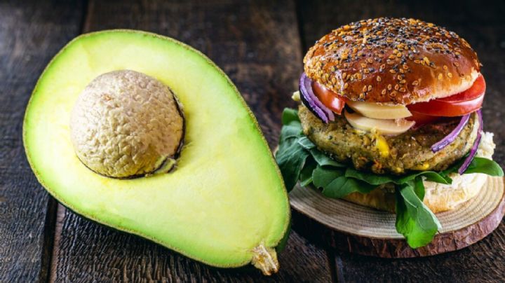 El origen de las "Aguacatosas", las hamburguesas con más aguacate en todo Querétaro