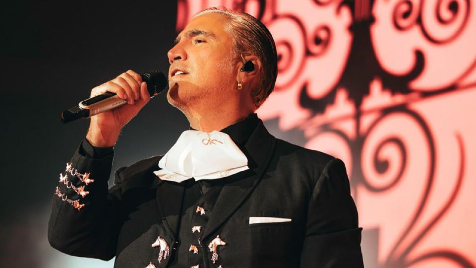 Alejandro Fernández es uno de los cantantes mexicanos más populares y con más dinero de México.