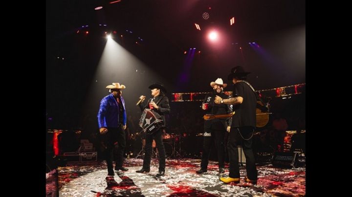 Exitosa noche regia en el Domo Care