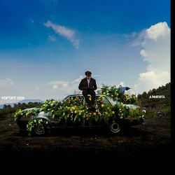 Armenta se consolida con su álbum debut “Pórtate bien”