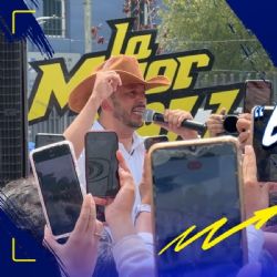 ¿Adiós música? Luis Ángel “El Flaco” reaparece como chofer de microbús en la CDMX