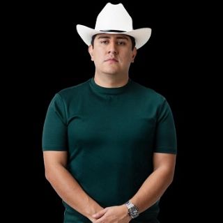Conoce un poco más a Julián Mercado