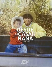 Foto descriptiva de: Sebbas Mont canta con su abuela