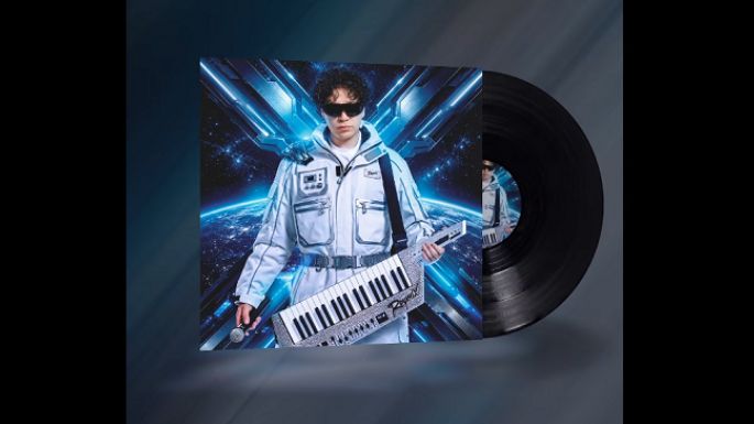 Raymix celebra 10 años de evolución