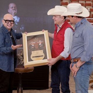 Esteban y Lauro celebran 25 años de trayectoria