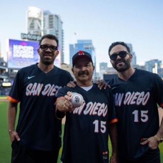 Código FN tira la primera bola en el juego Padres de San Diego y Yankees de NY